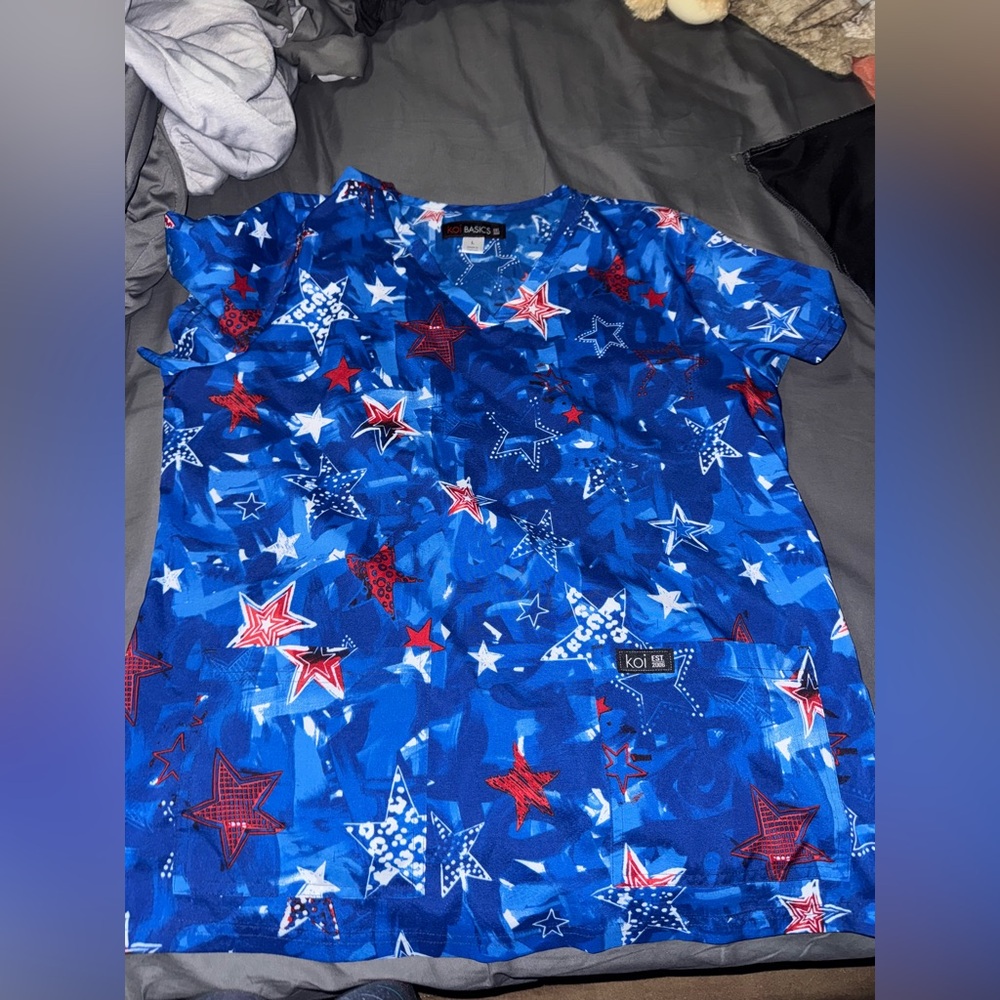 Scrub top